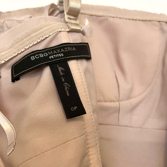 Gorgeous strapless BCBG MAXAZRIA size 0P dress - Picture 3 of 3